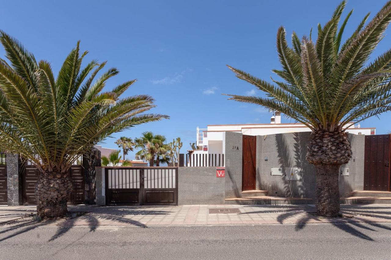 Villa Marina I Beachfront Corralejo By Holidays Home Exterior foto