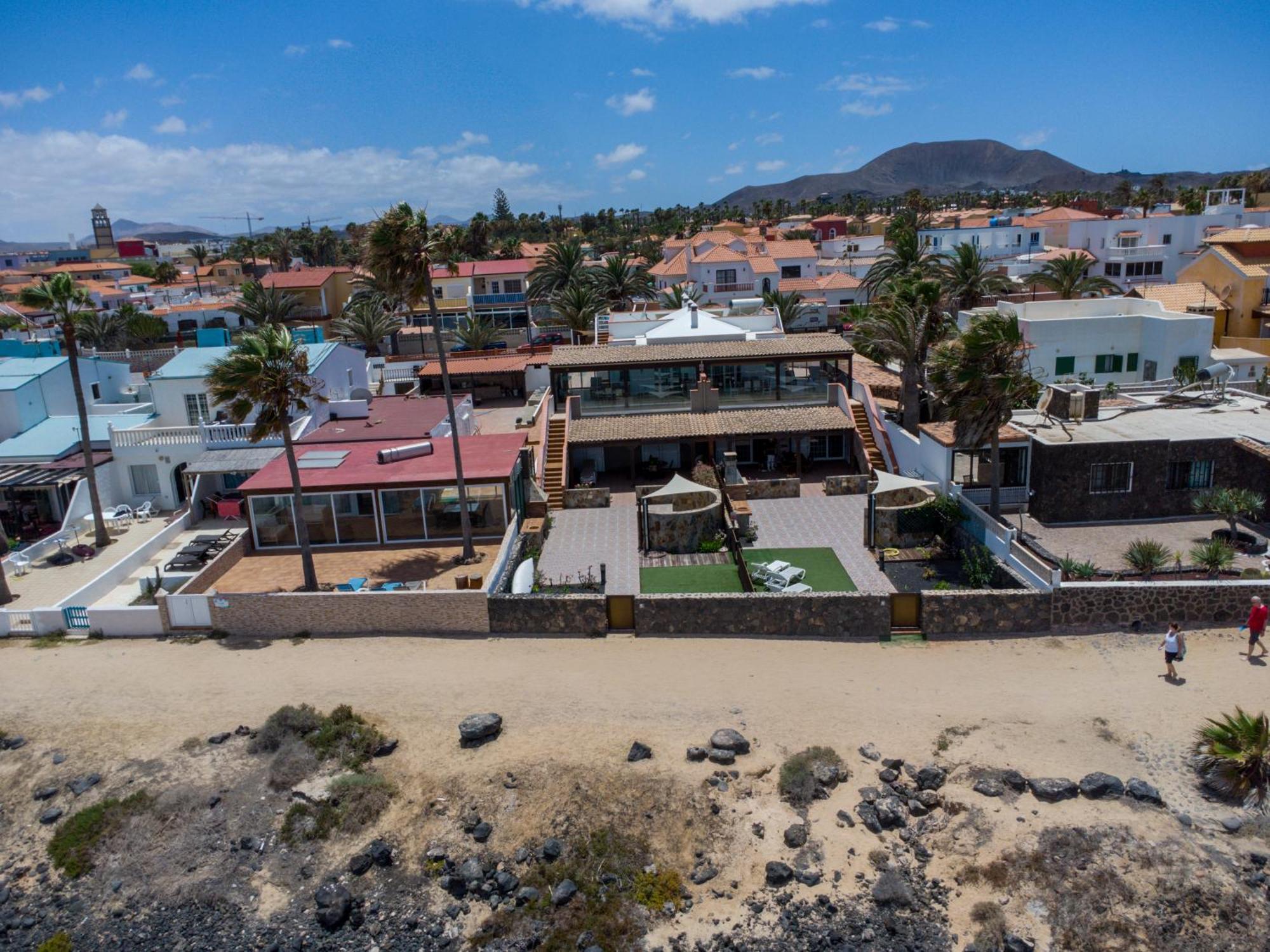 Villa Marina I Beachfront Corralejo By Holidays Home Exterior foto